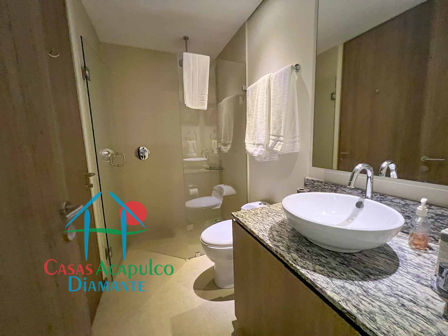 La Isla Java J2 - Recámara uno 7